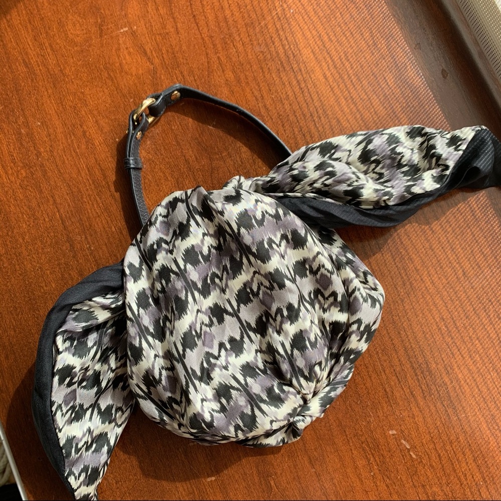 UGG Heart Patterned Tie Bag/Purse